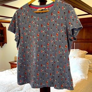 Boden t-shirt size L. 100% cotton, blue print with women walking with pups.